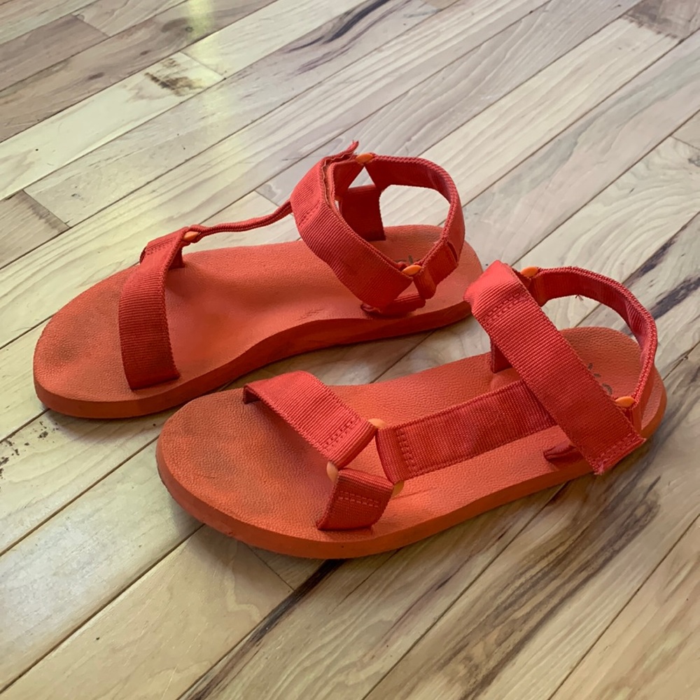Off brand Teva like sandals